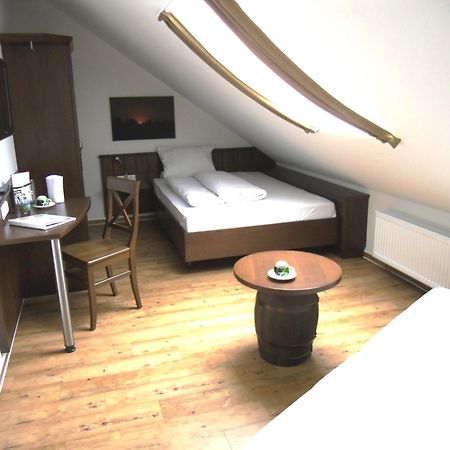 Hotel Wein-Traeume Thüngersheim Esterno foto
