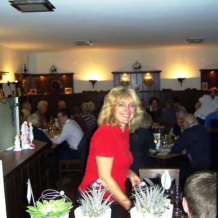Hotel Wein-Traeume Thüngersheim Esterno foto